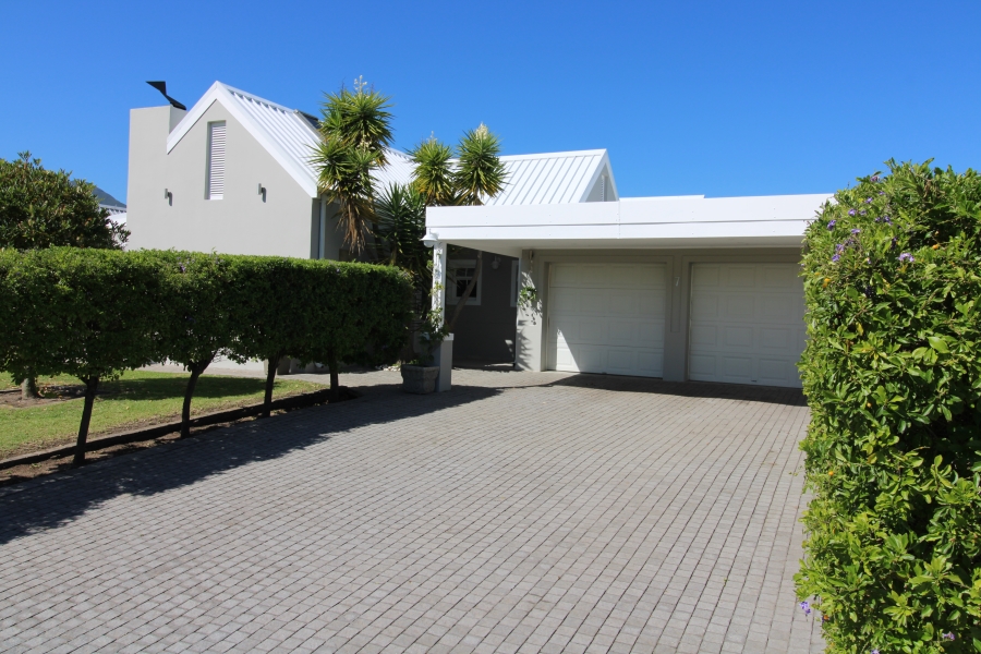 3 Bedroom Property for Sale in Kingswood Golf Estate Western Cape